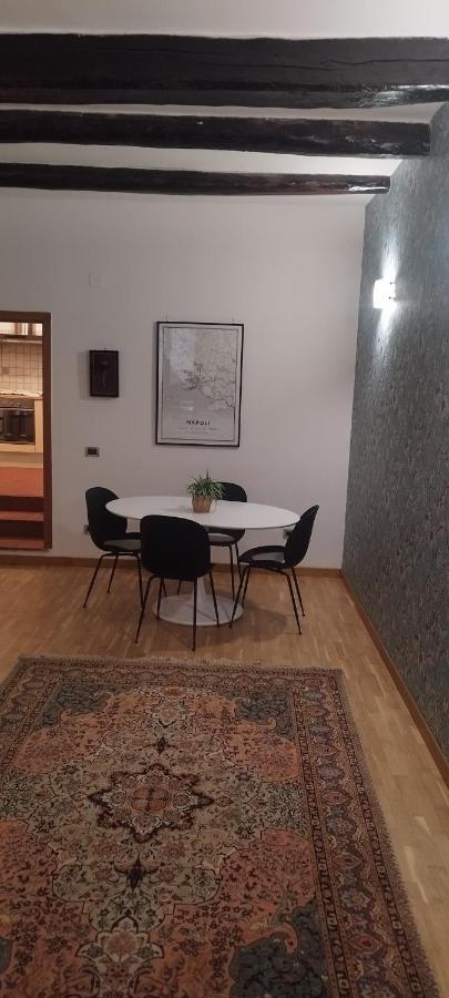 Civico 18 Suite Naples Luaran gambar